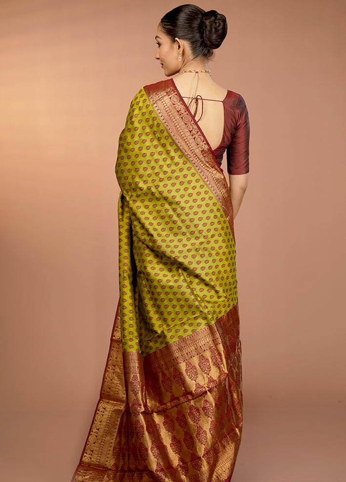 Green Cotton Saree With Blouse Piece