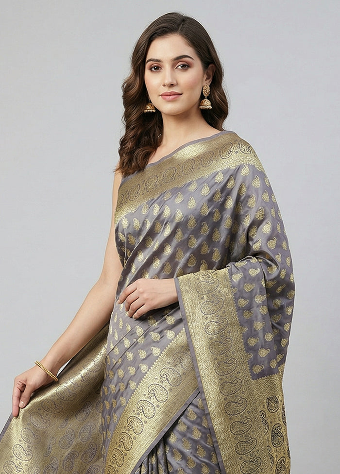 Green Tanchoi Silk Saree With Blouse Piece