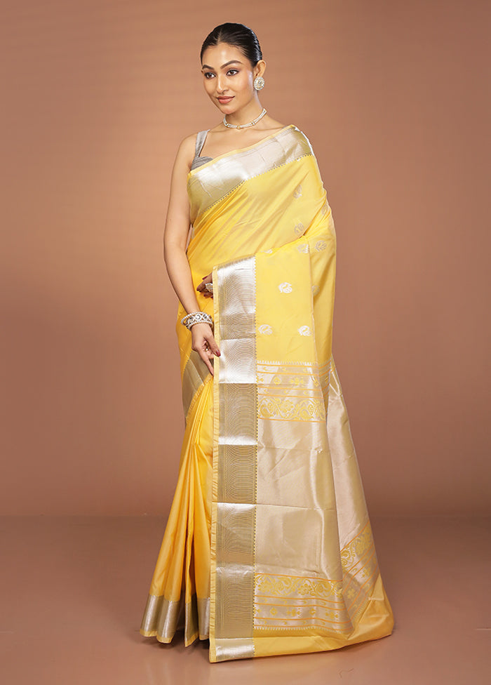 Yellow Kanjivaram Silk Saree With Blouse Piece