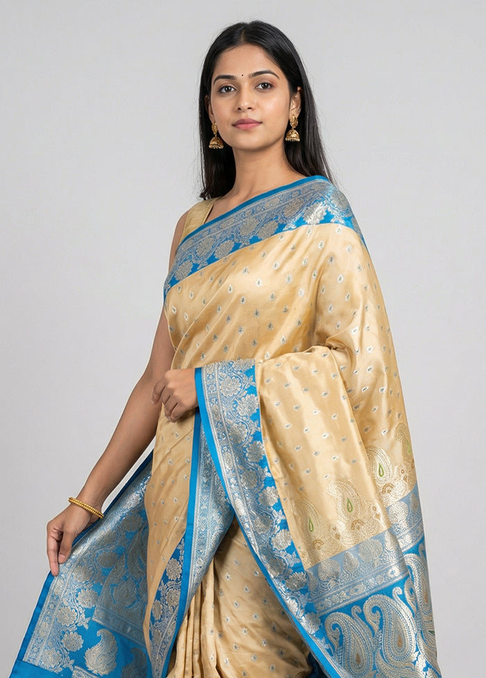 Cream Handloom Banarasi Pure Silk Saree With Blouse Piece