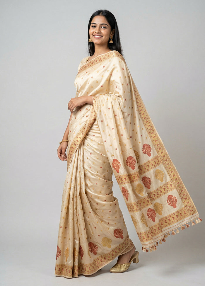 Cream Handloom Assam Pure Silk Saree With Blouse Piece
