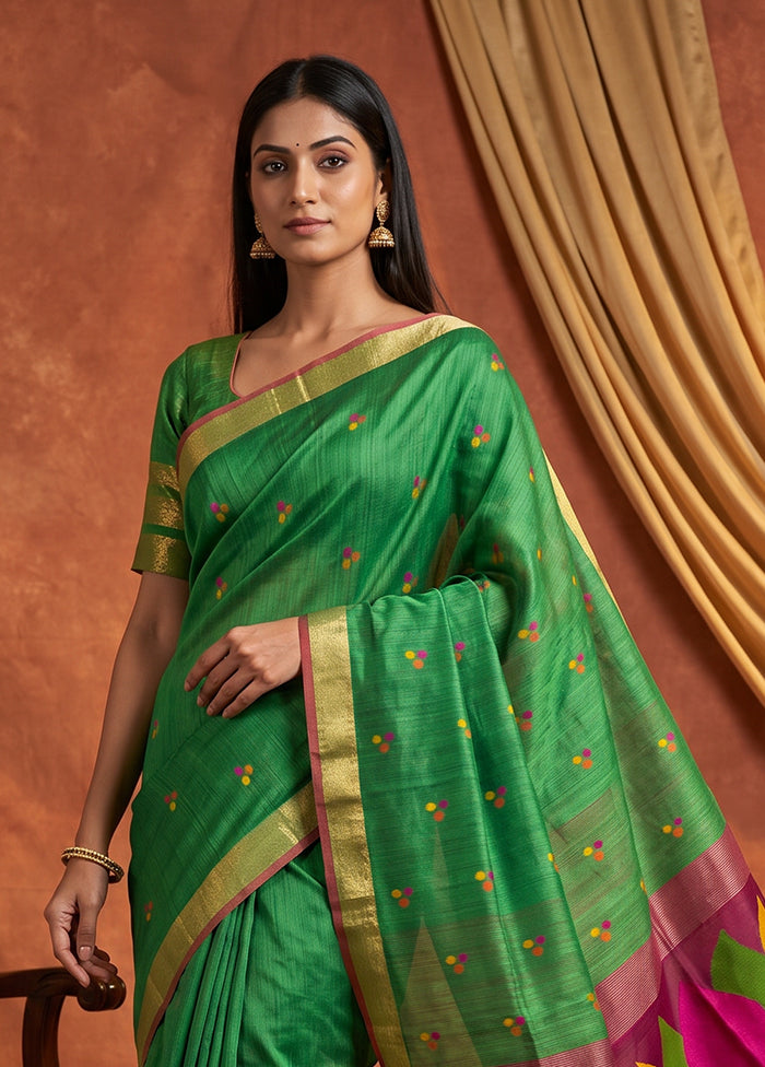 Multicolor Matka Silk Saree With Blouse Piece