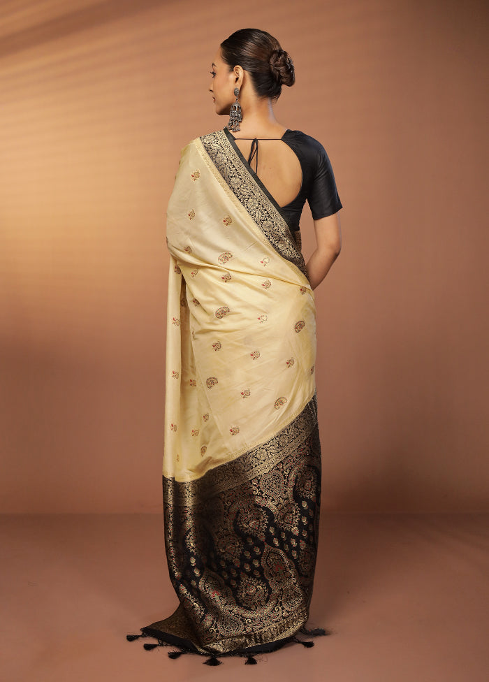 Cream Dupion Silk Saree With Blouse Piece