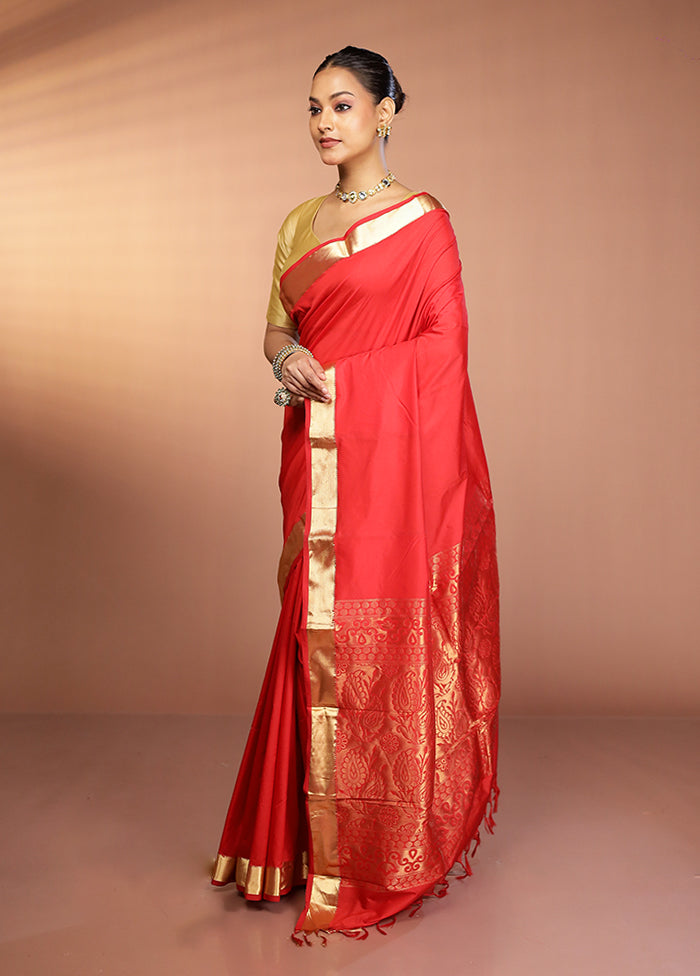 Red Kanjivaram Silk Saree With Blouse Piece