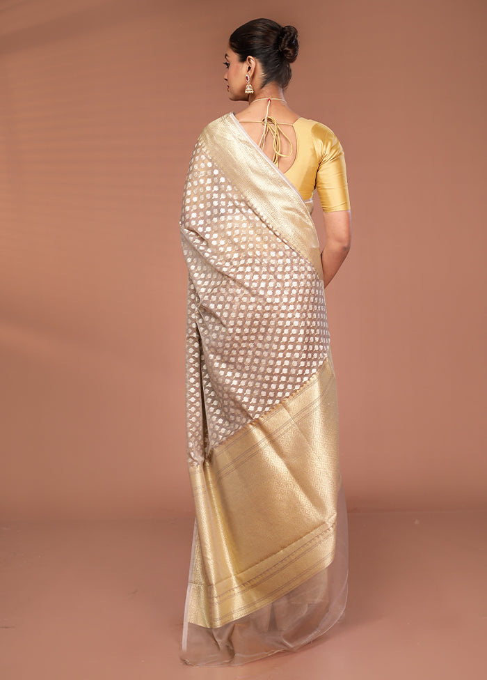 Grey Pure Cotton Saree With Blouse Piece