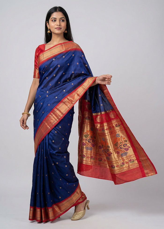Blue Handloom Kanchipuram Pure Silk Saree With Blouse Piece