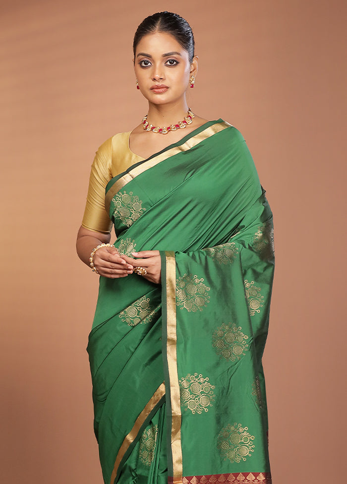 Green Kanjivaram Silk Saree With Blouse Piece