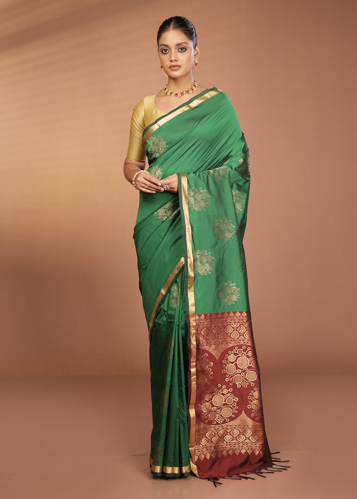 Green Kanjivaram Silk Saree With Blouse Piece