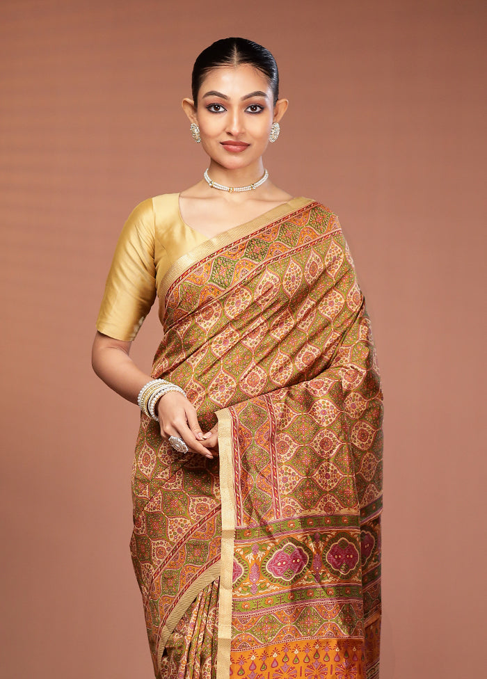 Yellow Printed Silk Saree Without Blouse Piece