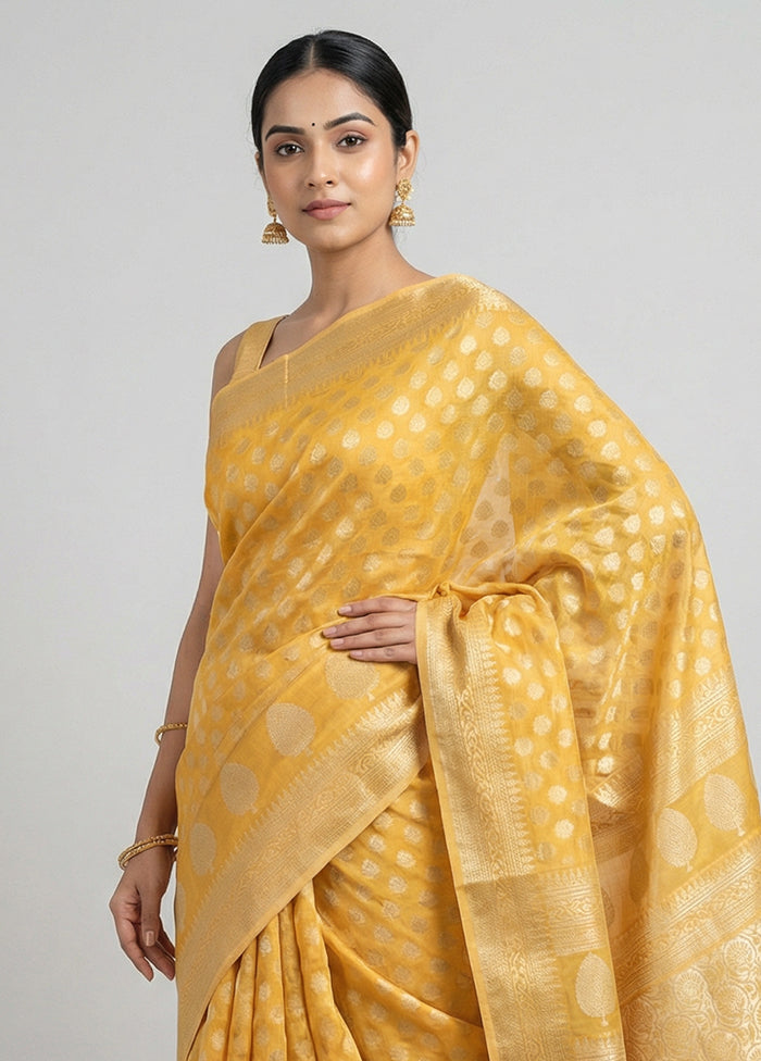 Yellow Pure Cotton Saree With Blouse Piece