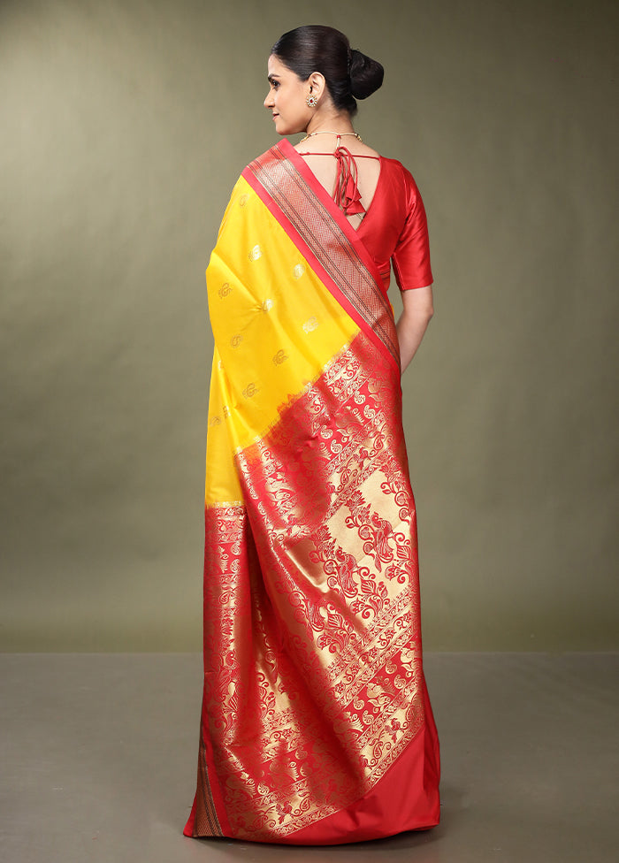 Yellow Kanjivaram Silk Saree With Blouse Piece