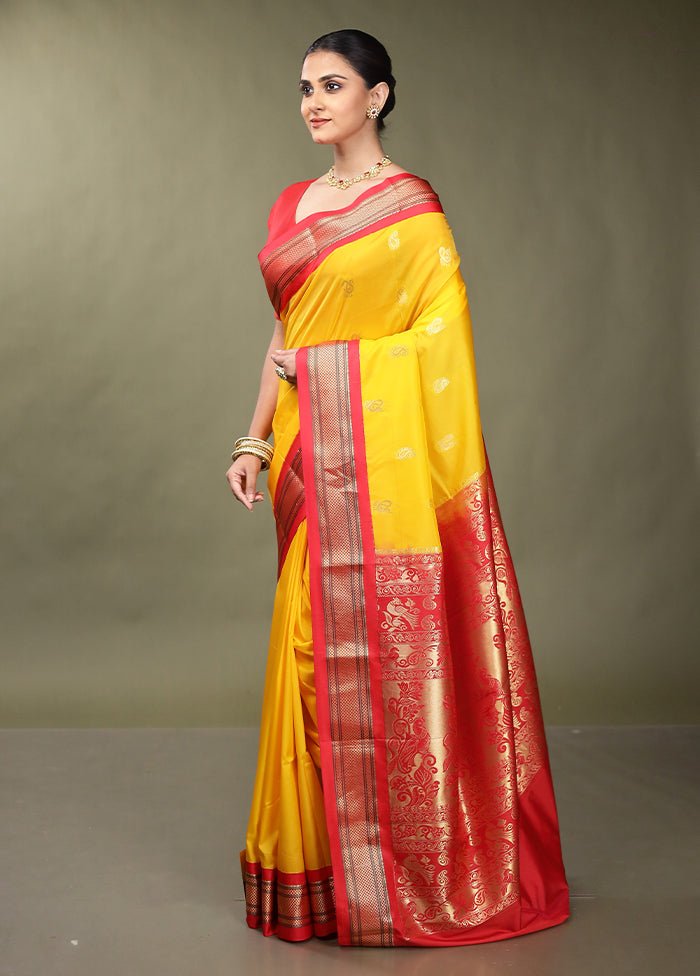 Yellow Kanjivaram Silk Saree With Blouse Piece