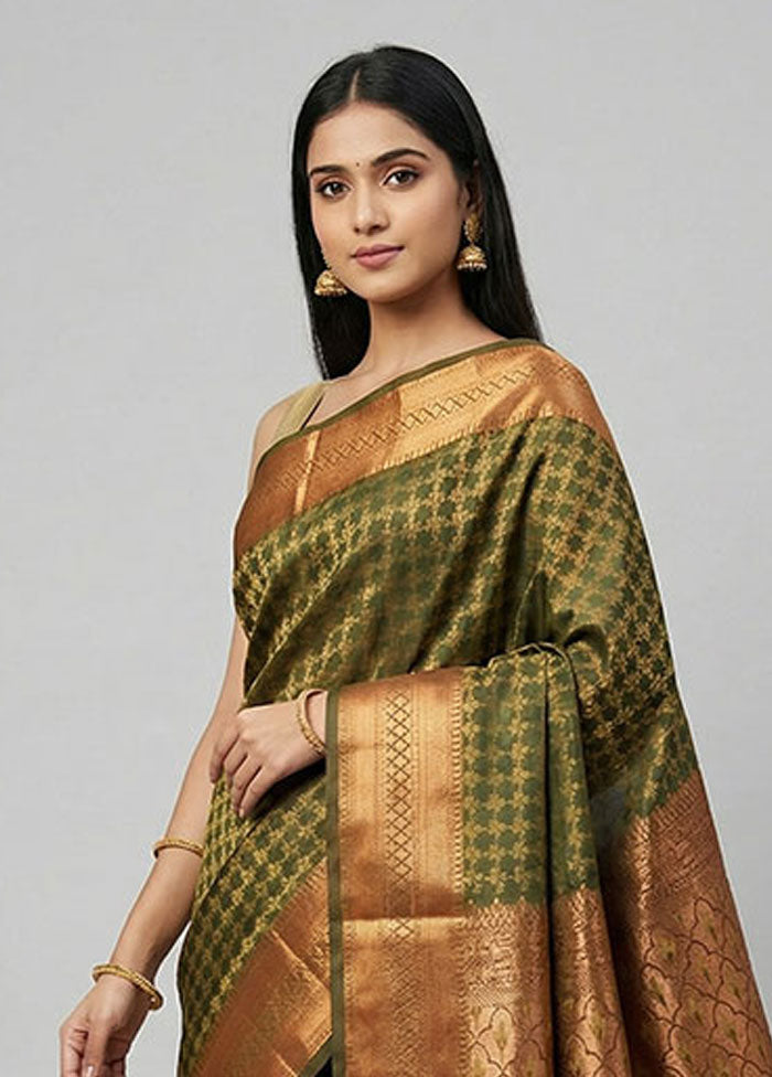 Green Kanjivaram Silk Saree With Blouse Piece