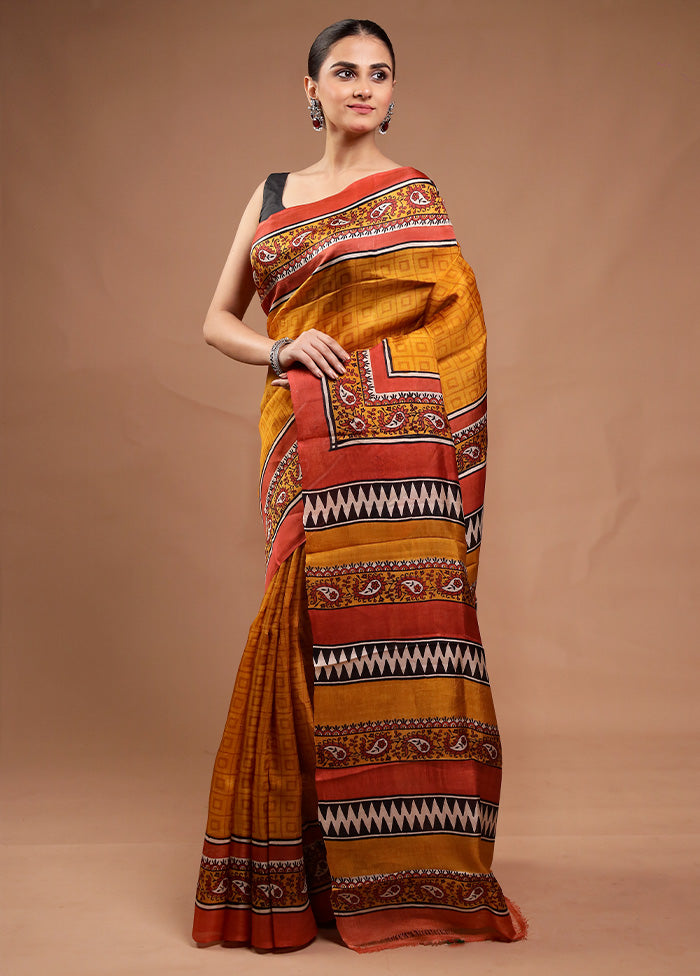 Yellow Printed Silk Saree Without Blouse Piece