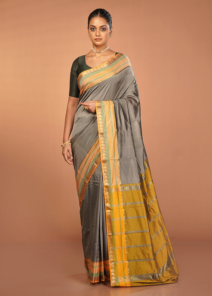 Grey Kanjivaram Silk Saree With Blouse Piece