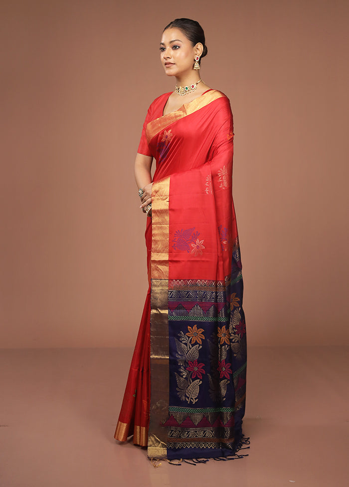 Red Handloom Kanjivaram Pure Silk Saree With Blouse Piece