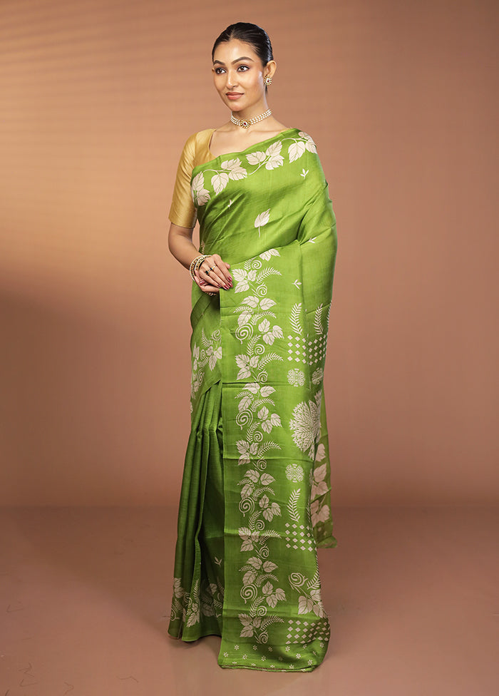 Green Printed Silk Saree With Blouse Piece