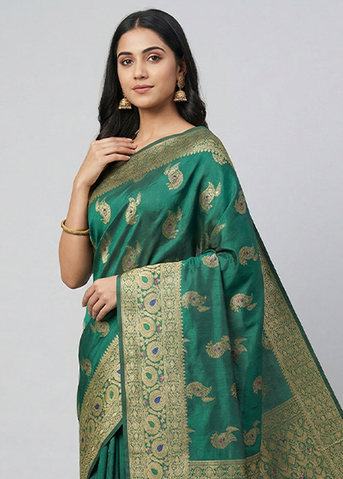 Green Dupion Silk Saree With Blouse Piece