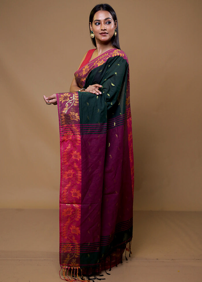 Green Cotton Saree With Blouse Piece