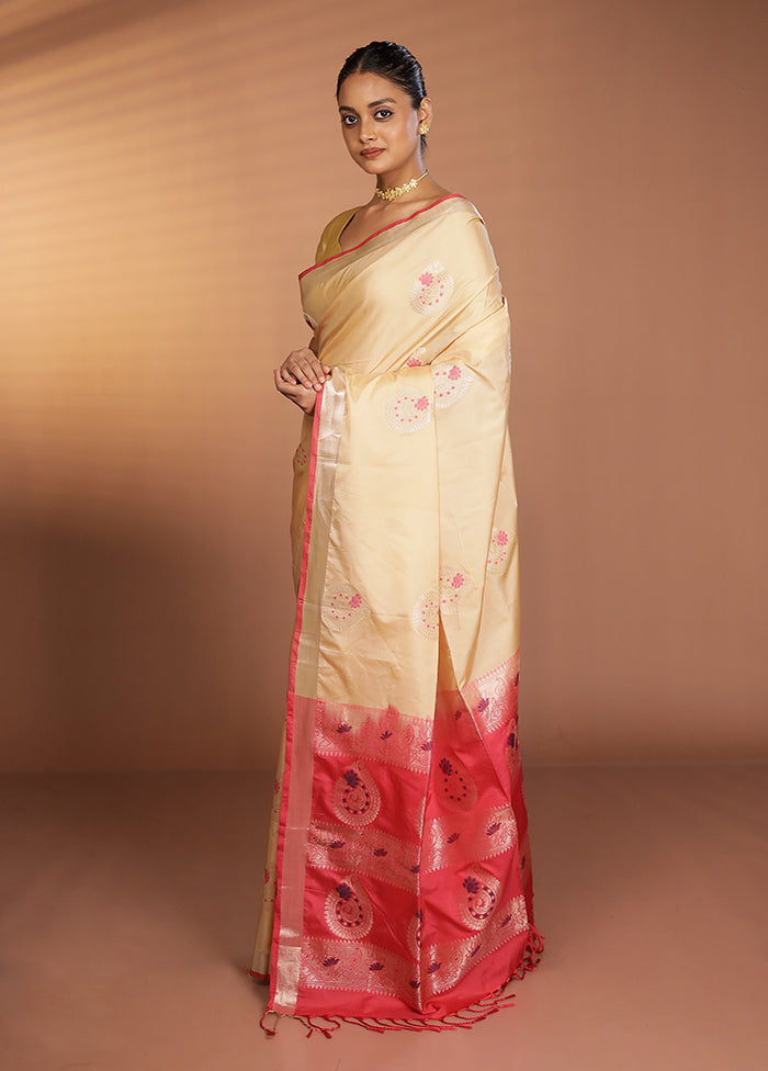 Cream Dupion Silk Saree With Blouse Piece