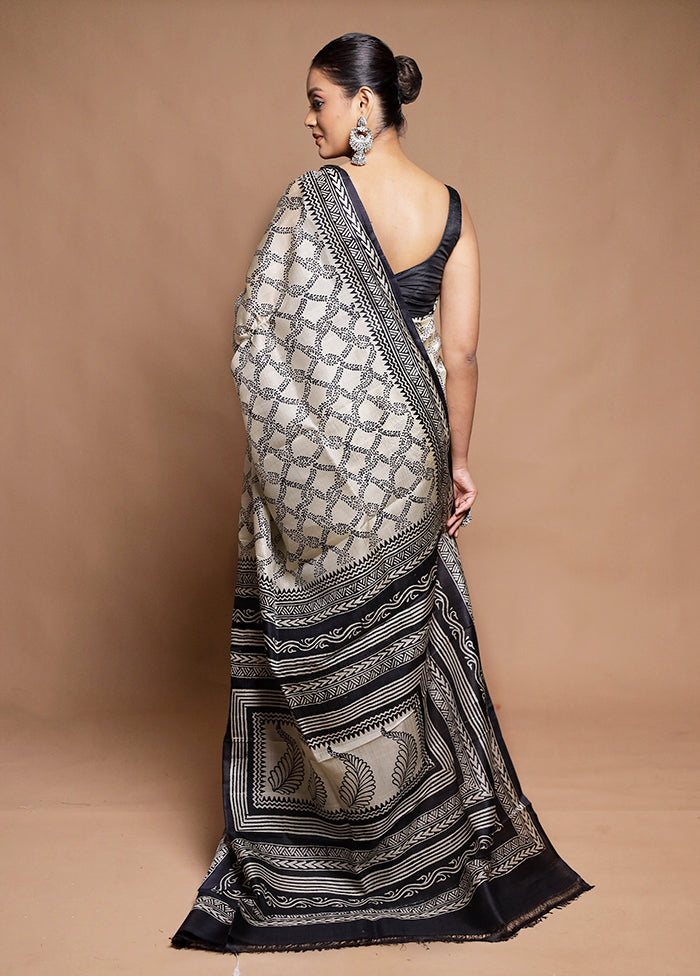 Cream Printed Pure Silk Saree Without Blouse Piece