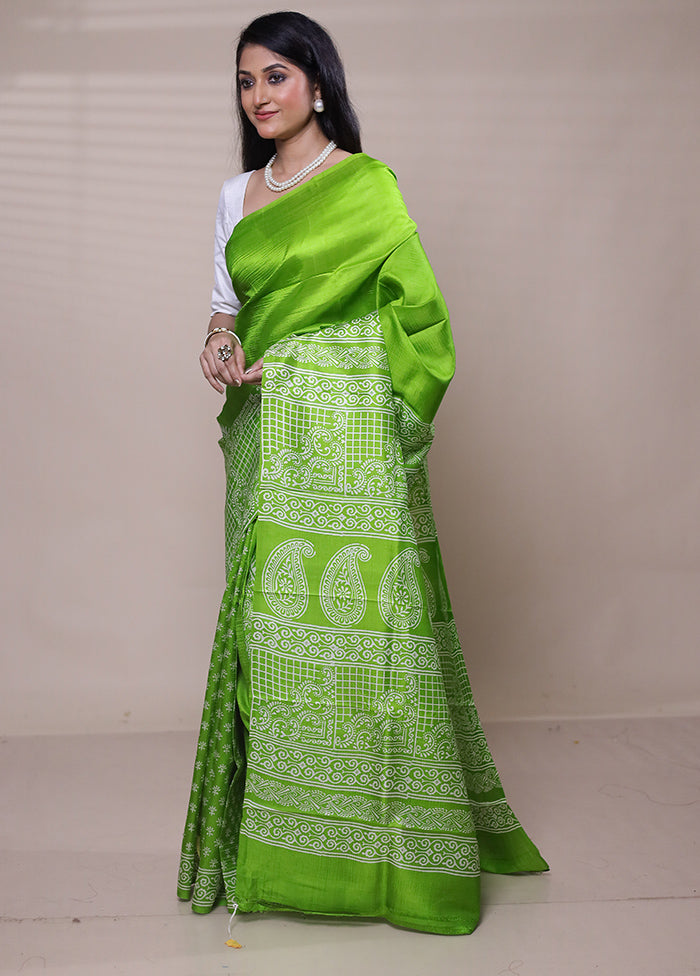 Green Printed Silk Saree Without Blouse Piece