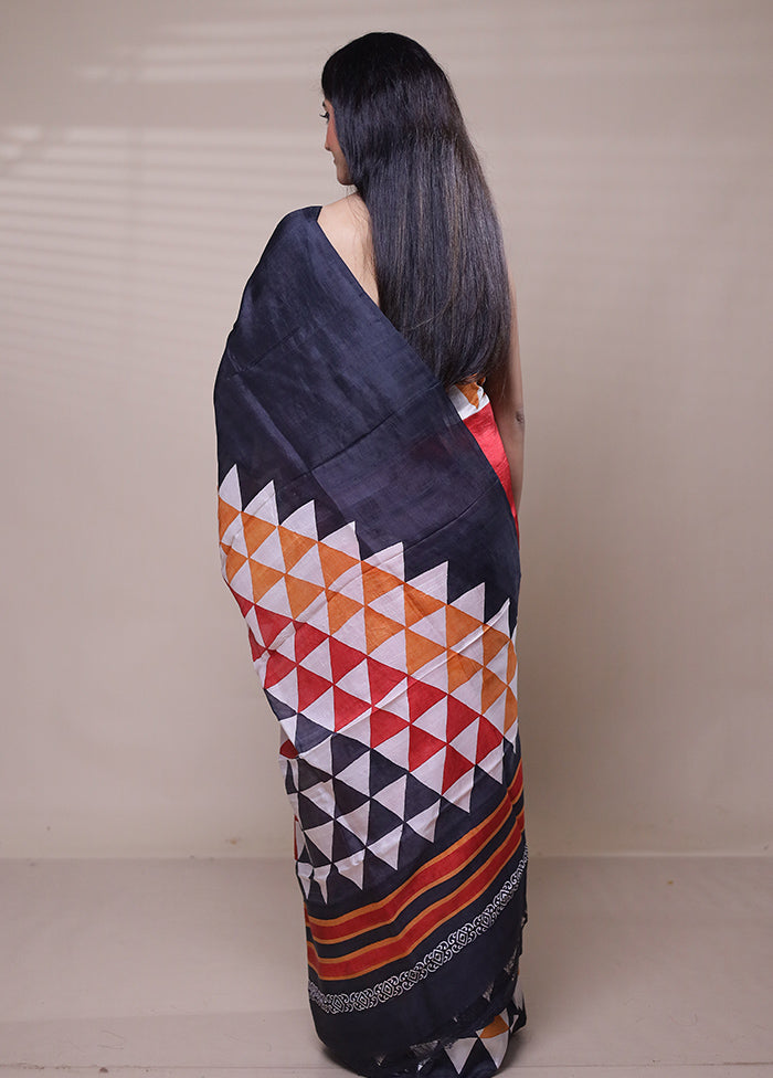 Red Printed Silk Saree Without Blouse Piece