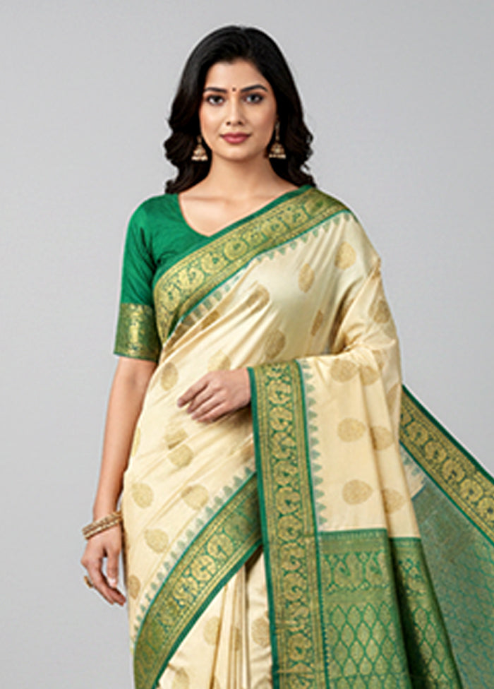 White Kanjivaram Silk Saree With Blouse Piece