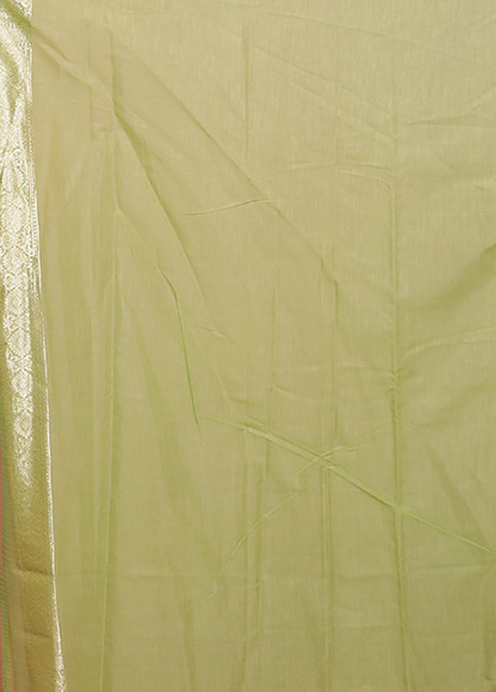 Green Pure Cotton Saree With Blouse Piece