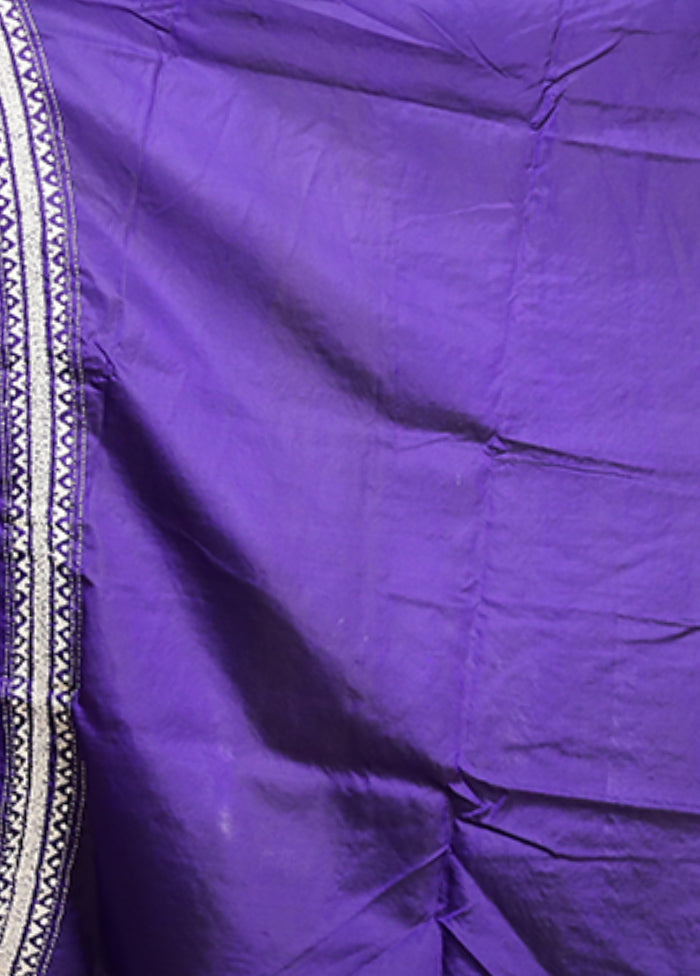 Blue Handloom Kantha Stitch Pure Silk Saree With Blouse Piece