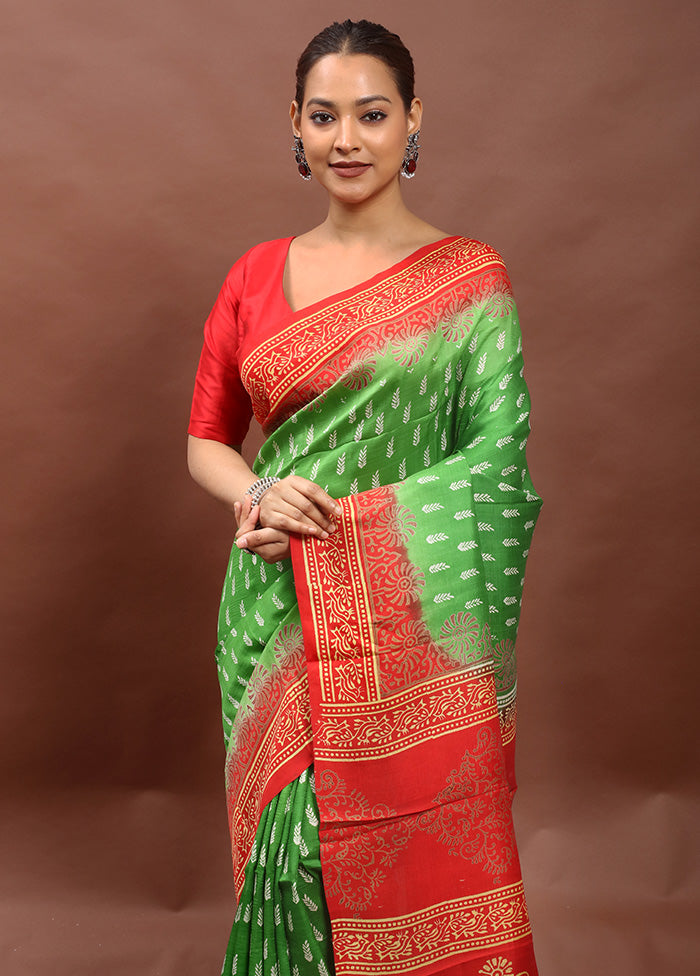 Green Printed Silk Saree Without Blouse Piece