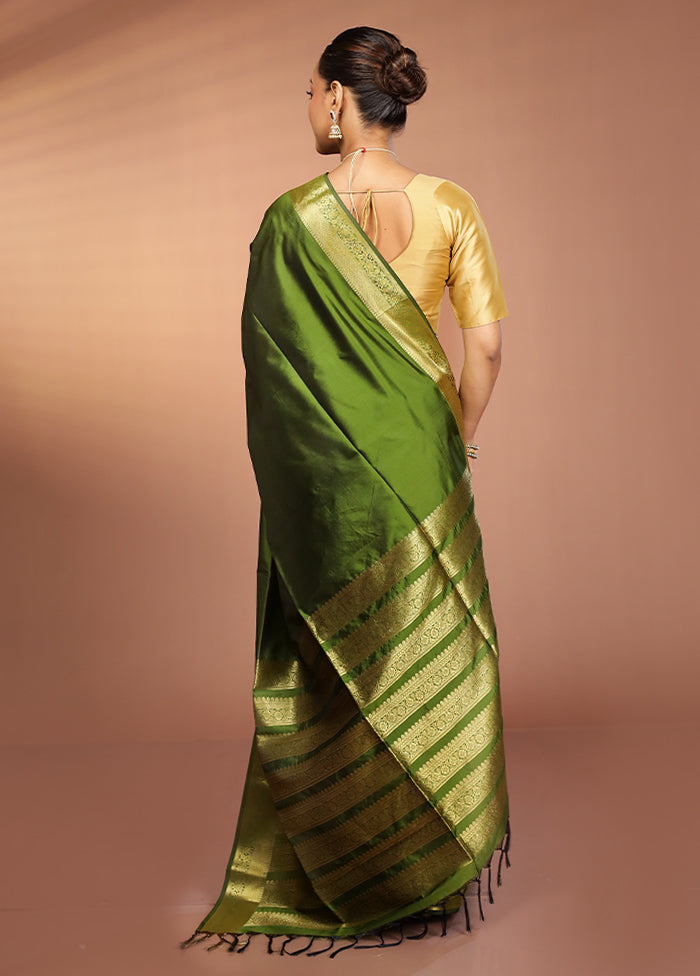 Green Kanjivaram Silk Saree With Blouse Piece