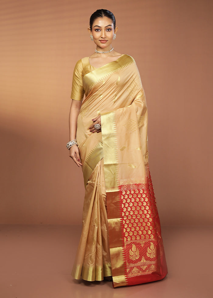 Cream Kanjivaram Silk Saree With Blouse Piece