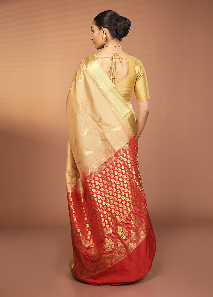 Cream Kanjivaram Silk Saree With Blouse Piece