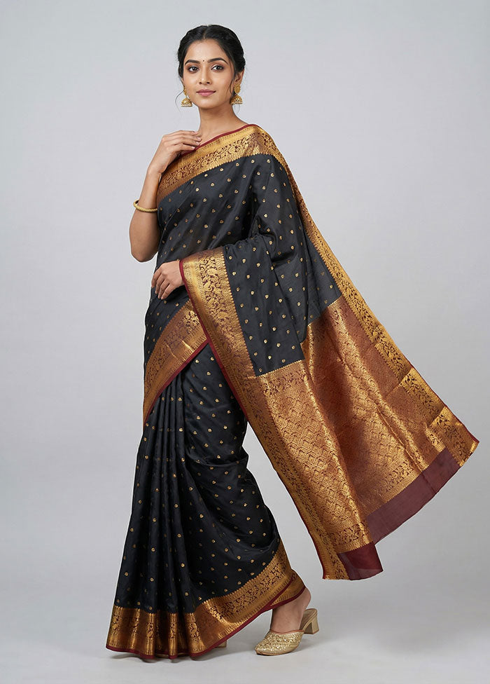 Black Handloom Kanjivaram Pure Silk Saree With Blouse Piece