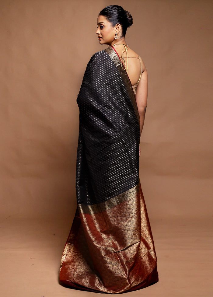 Black Handloom Kanchipuram Pure Silk Saree With Blouse Piece