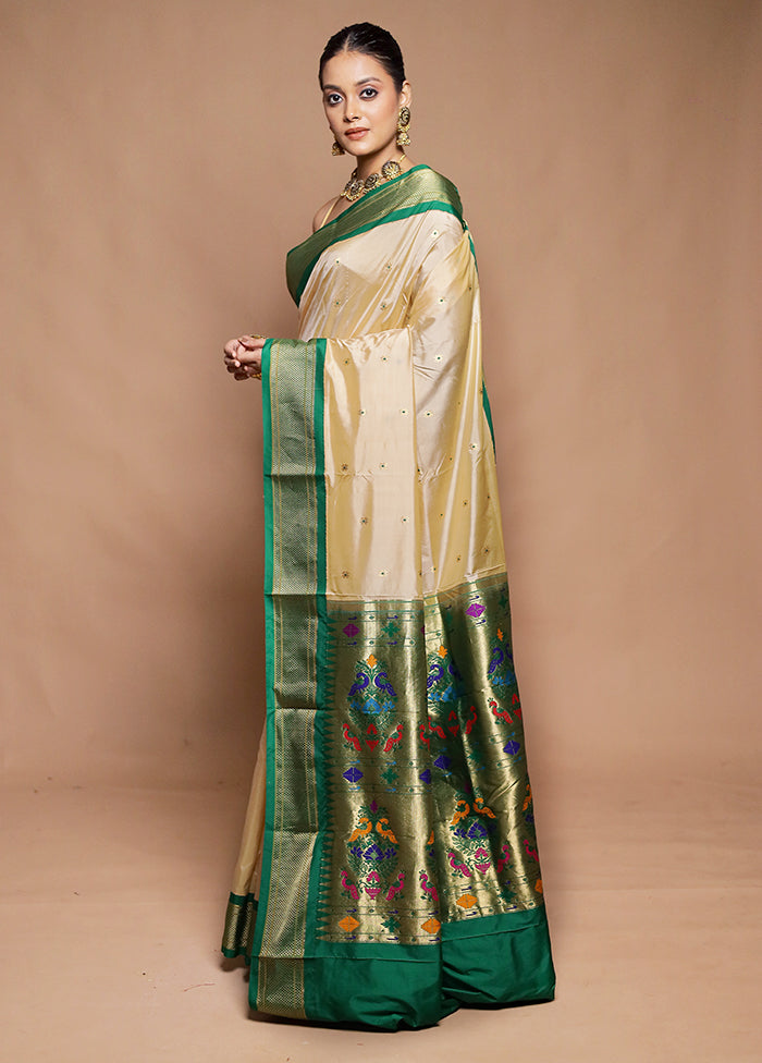 Cream Handloom Kanjivaram Pure Silk Saree With Blouse Piece