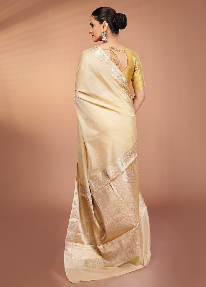Cream Dupion Silk Saree With Blouse Piece