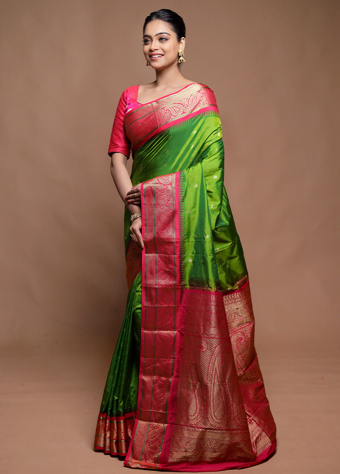 Green Handloom Kanjivaram Pure Silk Saree With Blouse Piece