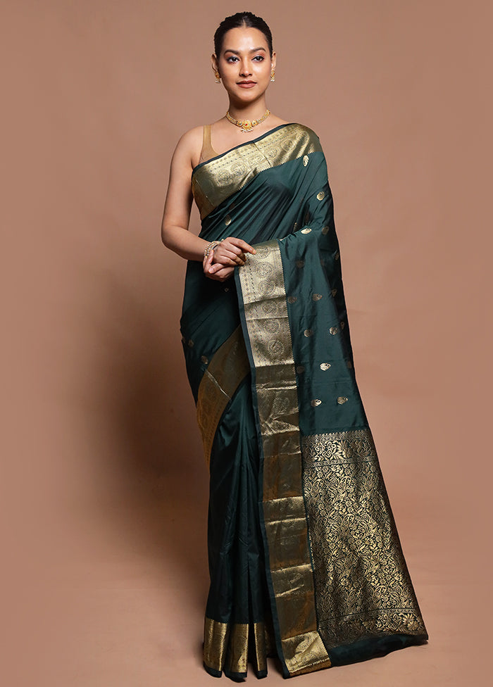 Green Kanjivaram Silk Saree With Blouse Piece
