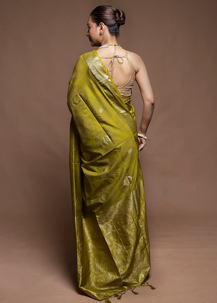 Green Dupion Silk Saree With Blouse Piece