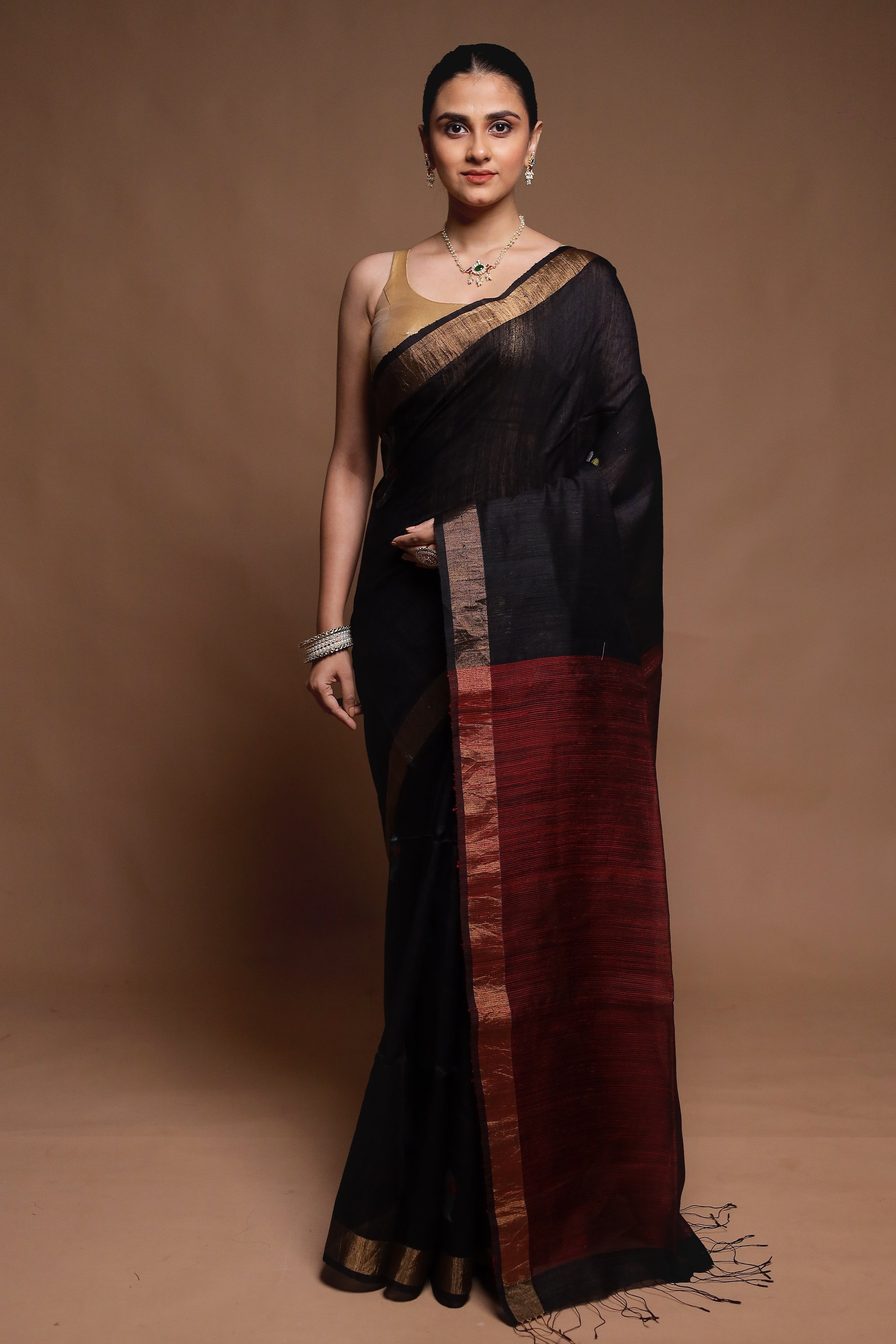 Black Handloom Matka Pure Silk Saree With Blouse Piece