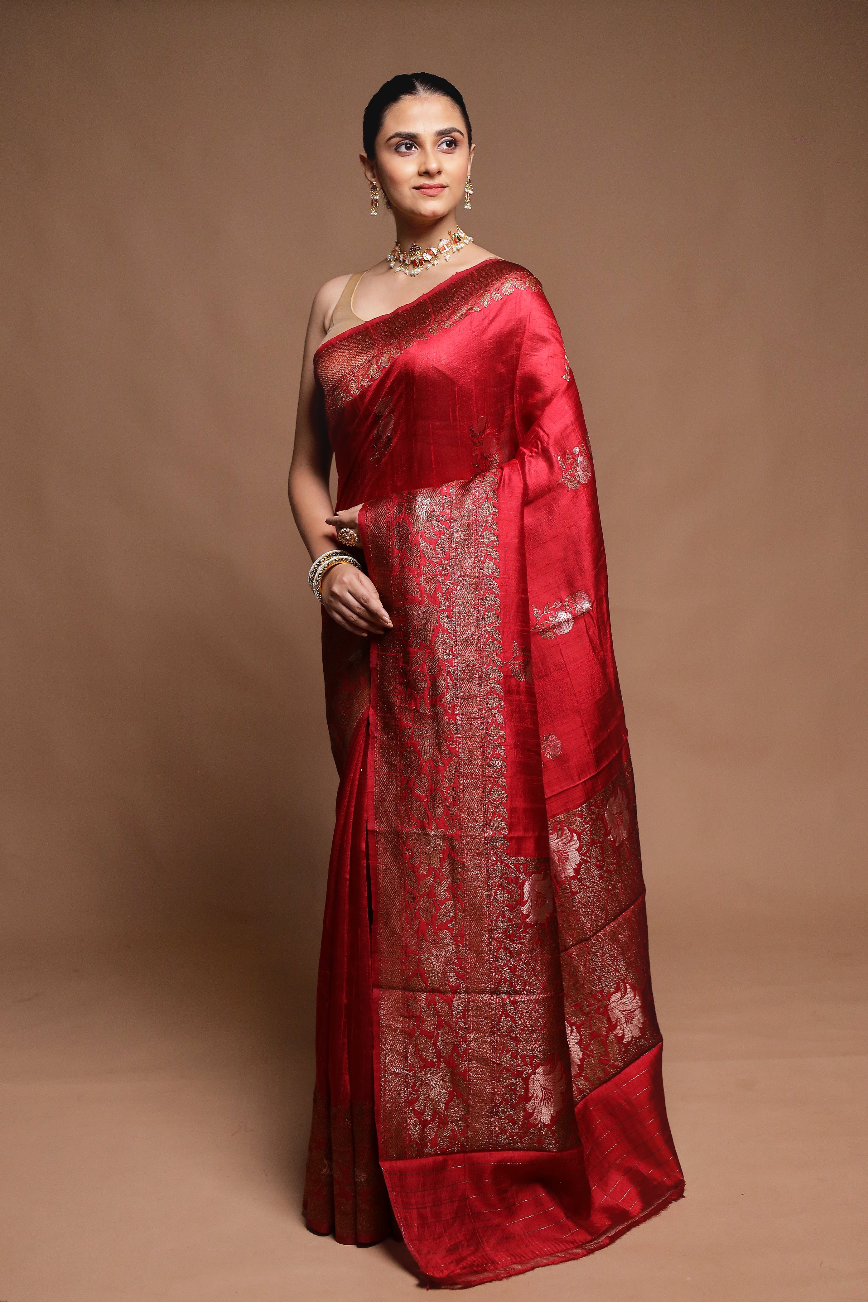 Red Handloom Tussar Pure Silk Saree With Blouse Piece