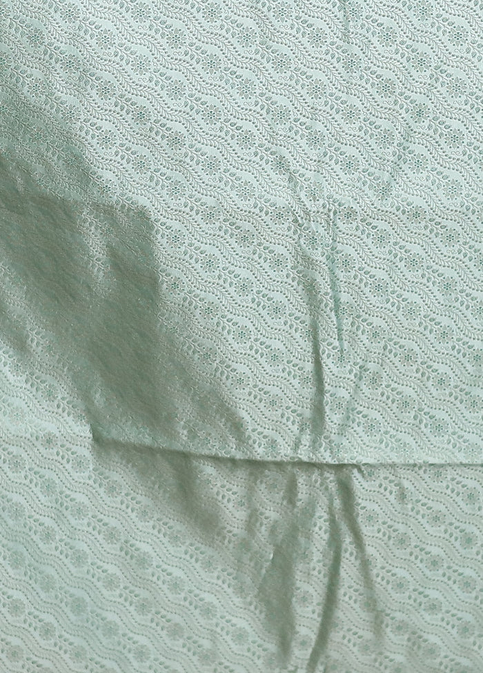 Green Tanchoi Silk Saree With Blouse Piece