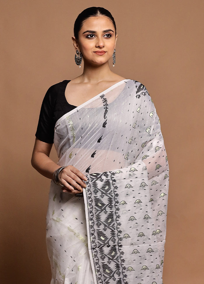 White Tant Jamdani Saree Without Blouse Piece