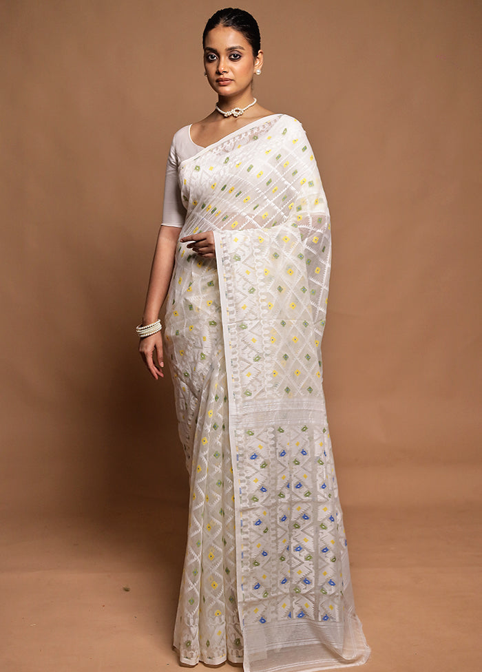 White Tant Jamdani Saree Without Blouse Piece