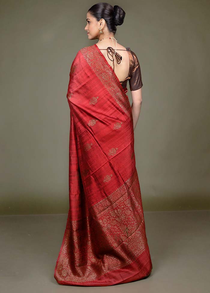 Maroon Handloom Tussar Pure Silk Saree With Blouse Piece