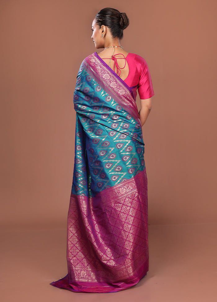 Green Dupion Silk Saree With Blouse Piece