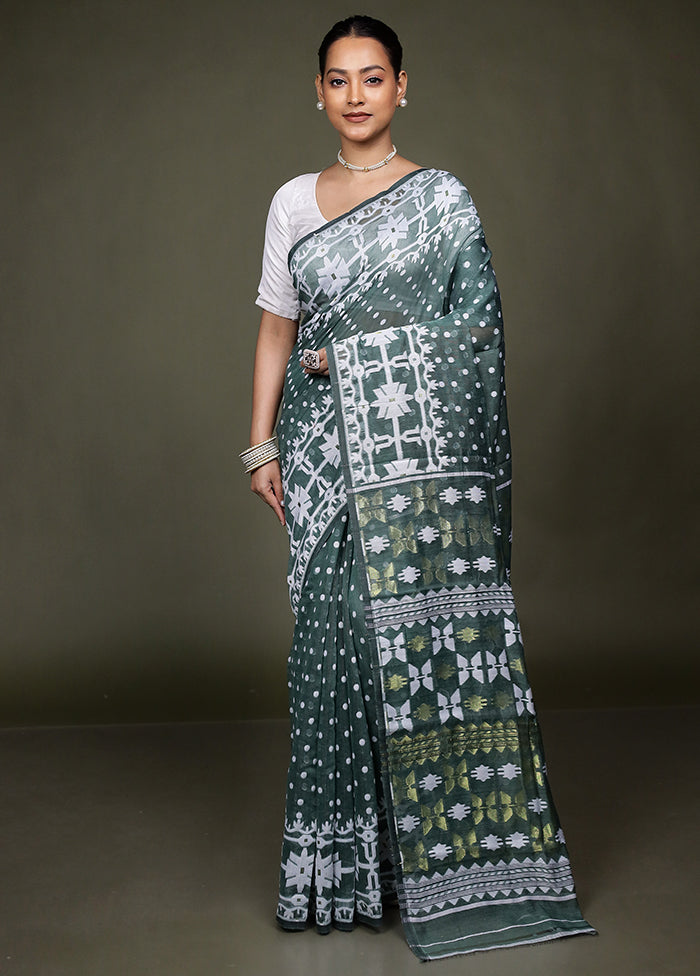 Green Tant Jamdani Saree Without Blouse Piece