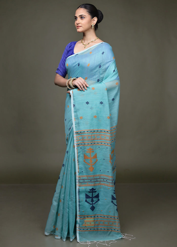 Blue Matka Silk Saree With Blouse Piece